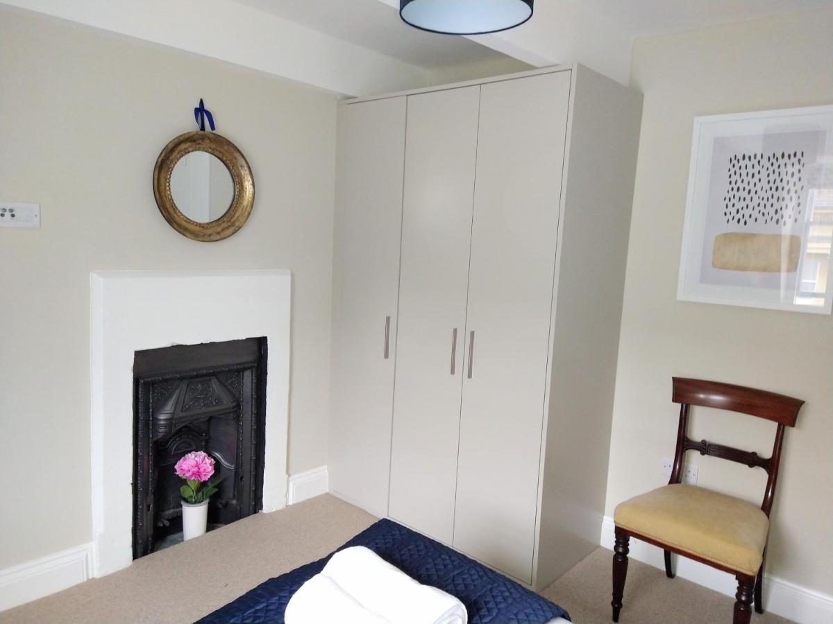 Stunning & Central Milsom Street Apartment Bath Eksteriør billede