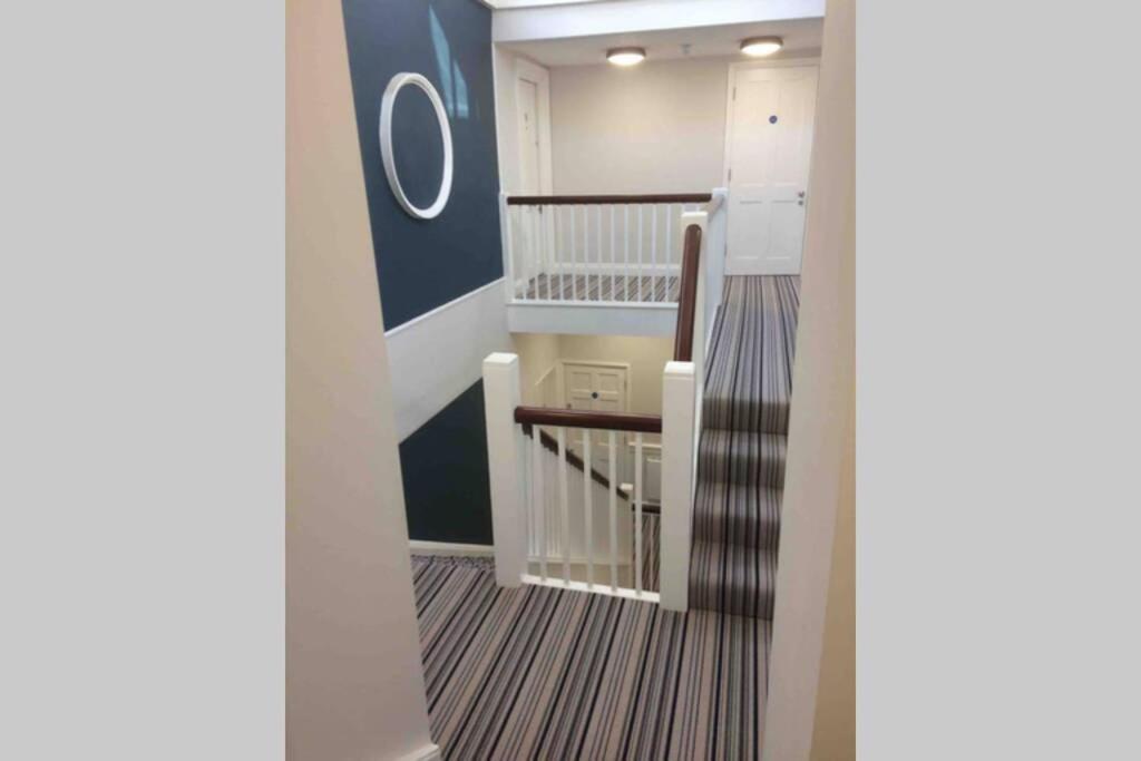 Stunning & Central Milsom Street Apartment Bath Eksteriør billede